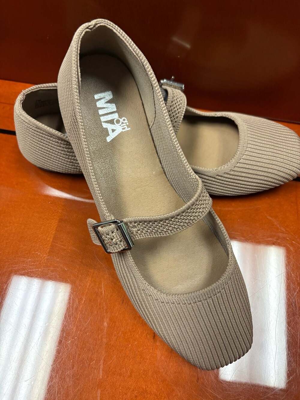 MIA Cameron Knit Mary Jane Flats Size 7M Beige Buckle Shoes